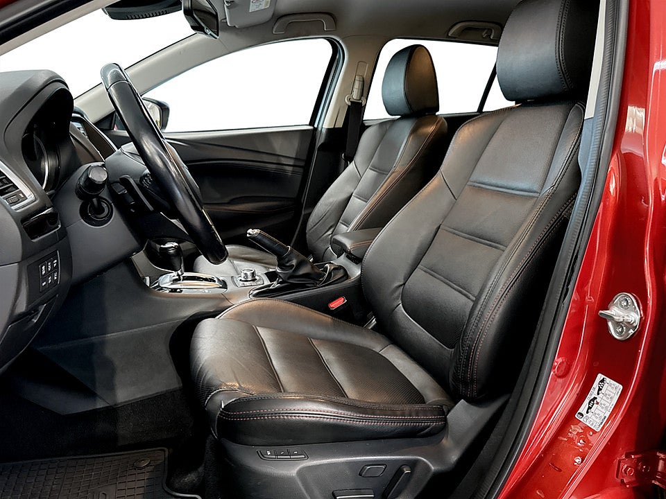 Bild på Mazda 6 Wagon Optimum 2.2 SKYACTIV-D 175hk Aut B-KAMERA ELSTOL