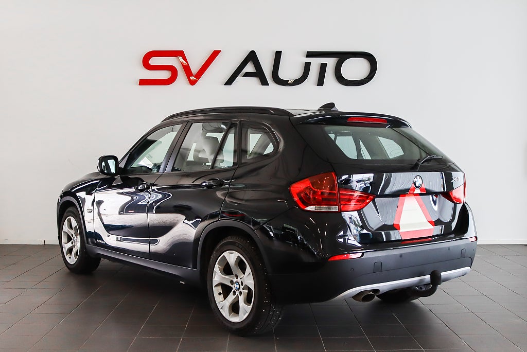 BMW X1 BMW X1 xDrive18d A-TRAKTOR Sportstolar Carplay