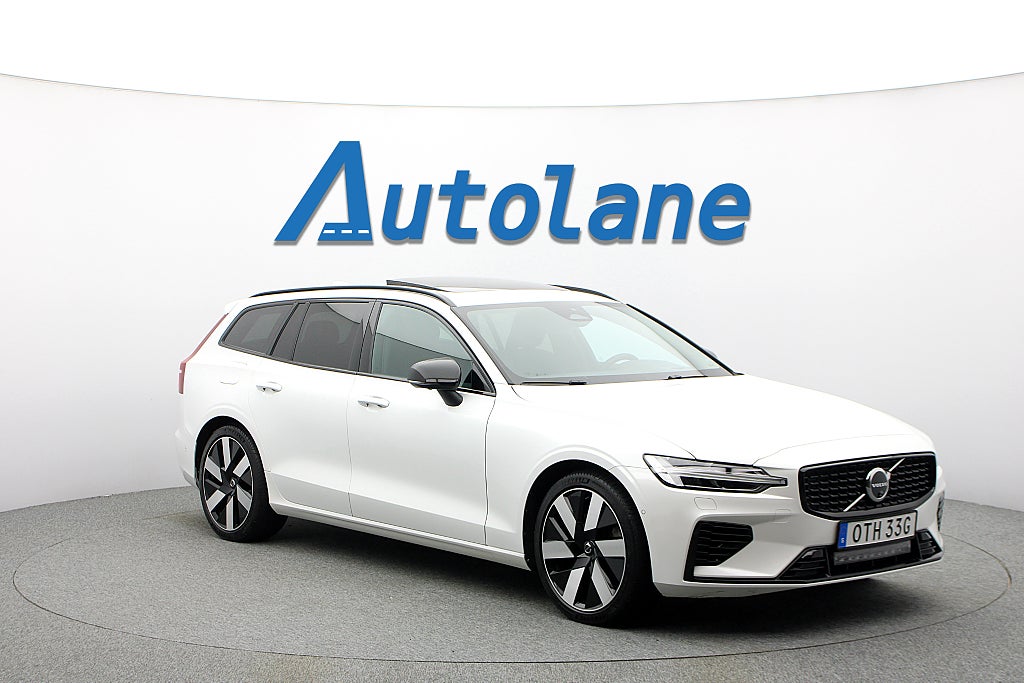 Volvo V60 T6 Plug-In Hybrid AWD Ultra Dark Pano, H/K, HUD, 360°