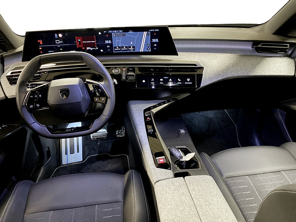 Bild på Peugeot 5008 GT Hybrid 145hk Aut 7-SITS B-KAMERA CARPLAY