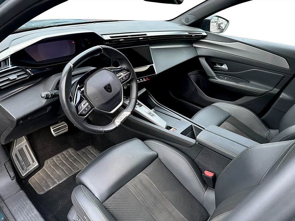 Bild på Peugeot 308 SW GT 1.2 PT 130hk Aut - B-KAMERA, ELSTOL