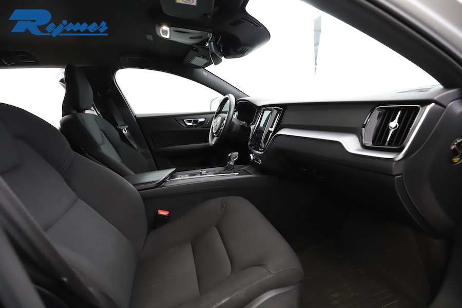 Volvo V60 D4 AWD Momentum SE II 2020, bild 5/56