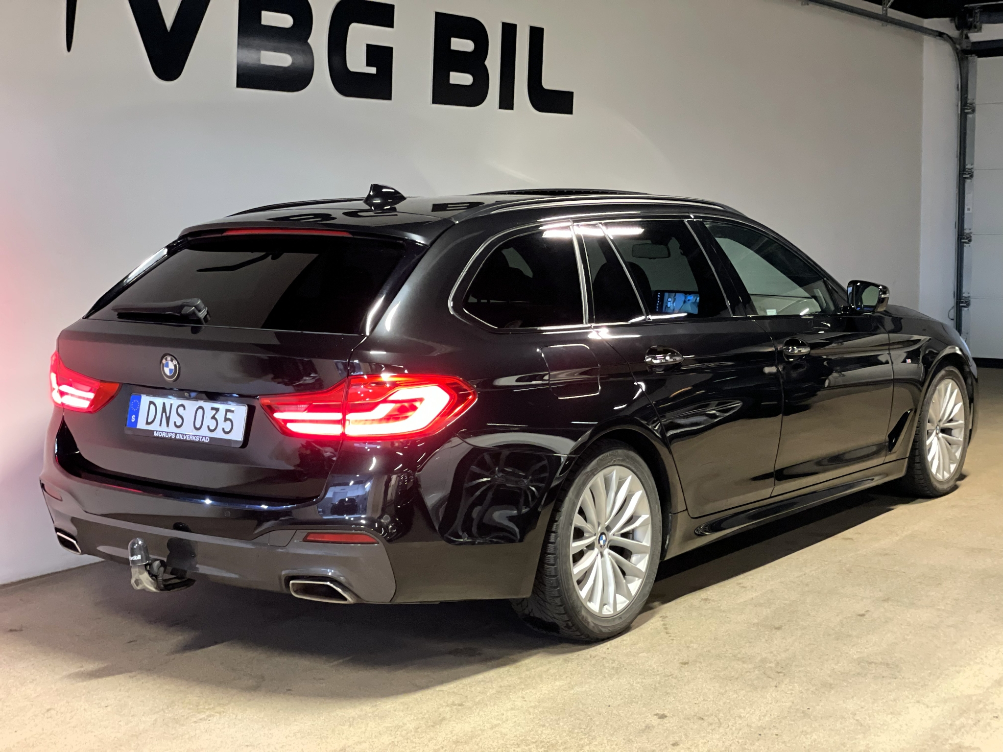 BMW 530 d xDrive M Sport 2018, kuva 6/51