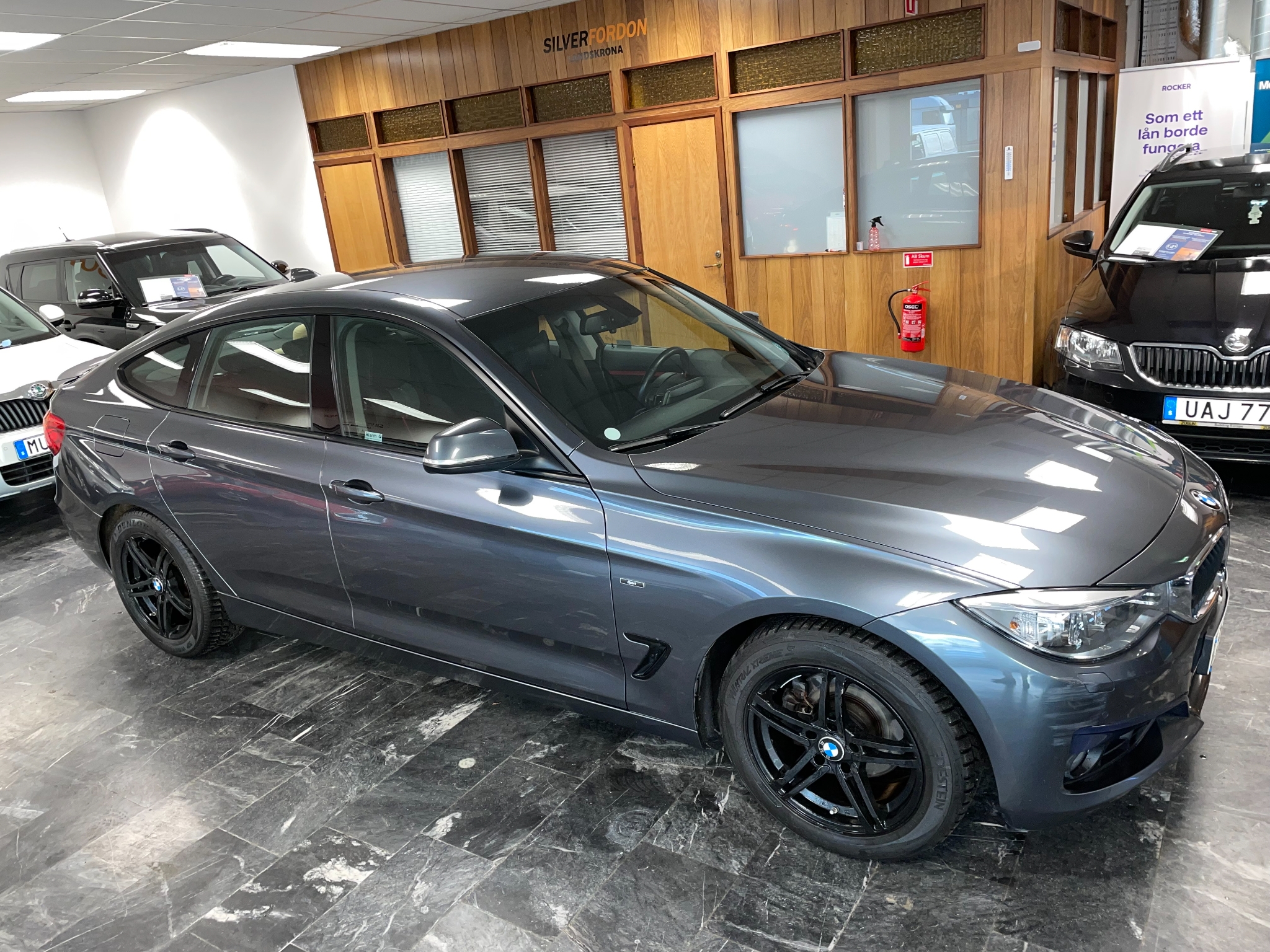 BMW 320, bild 3/23