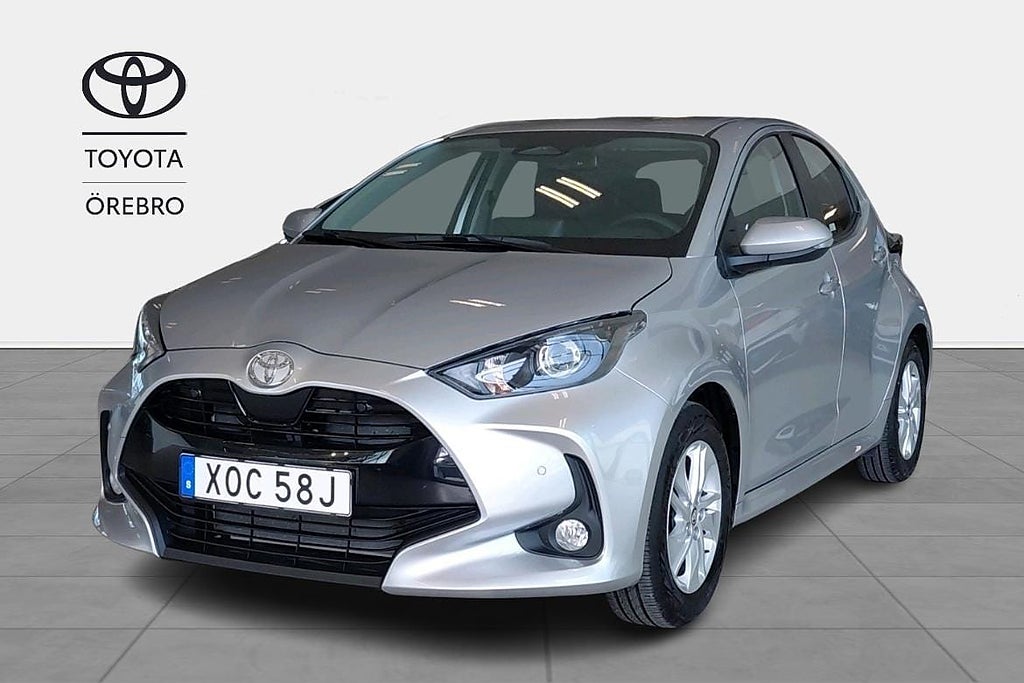 Toyota Yaris Hybrid 115 Active Komfortpaket P-sensorer V-...