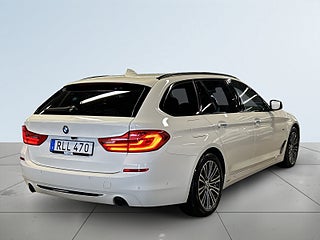 BMW 520d Touring Steptronic Sport line 360°/S&V-Däck/Halvskinn – bild 6
