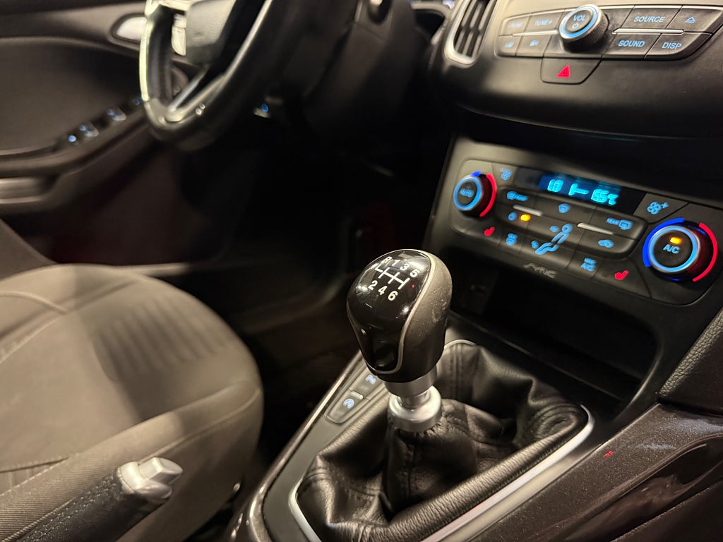 Ford Focus 2015 - miniatyr 22