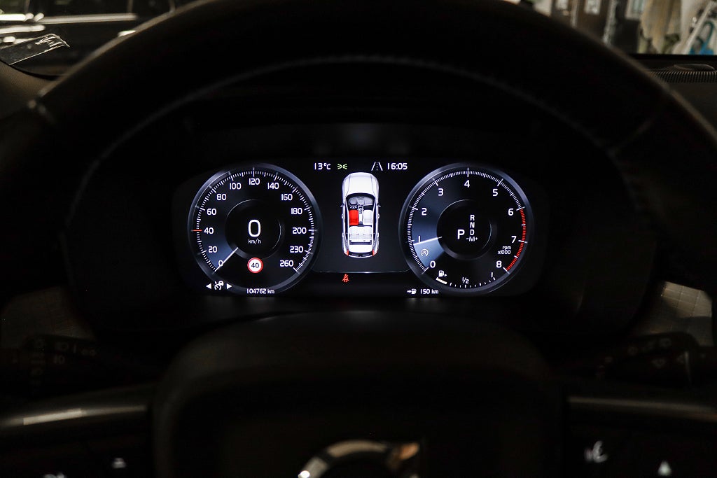 Volvo XC40 T5 AWD Intro Edition H/K Panorama 360°