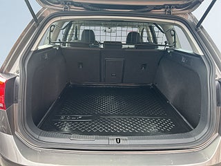 Volkswagen Golf Sportscombi 1.6 TDI BMT 4Motion Base Mvärme Drag S&V – bild 12