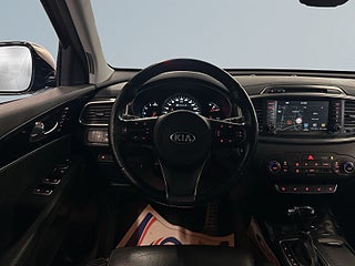 Kia Sorento 2.2 CRDi AWD 7-sits S&Vhjul/Drag/360/Carplay/Skinn/Pano – bild 9
