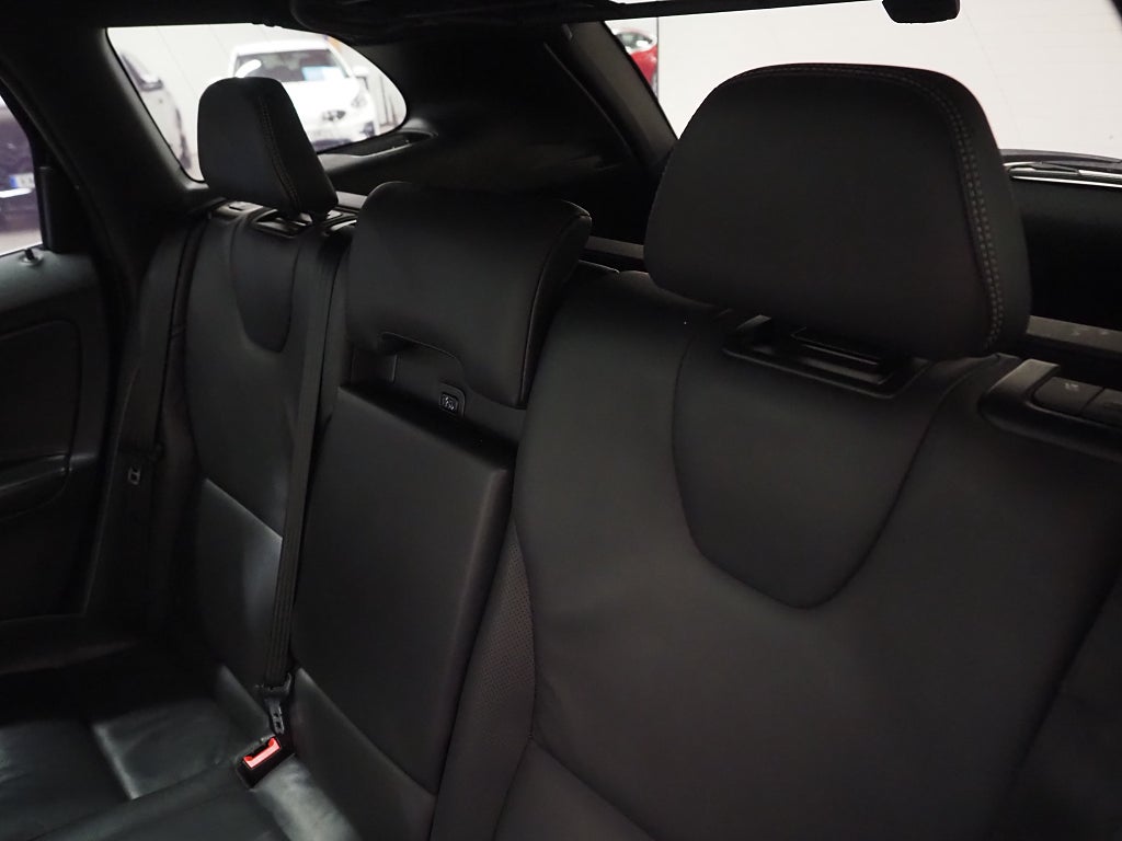 Volvo XC60 Polestar D5 AWD 230hk Black R R-Design Se Utrustning! 2015