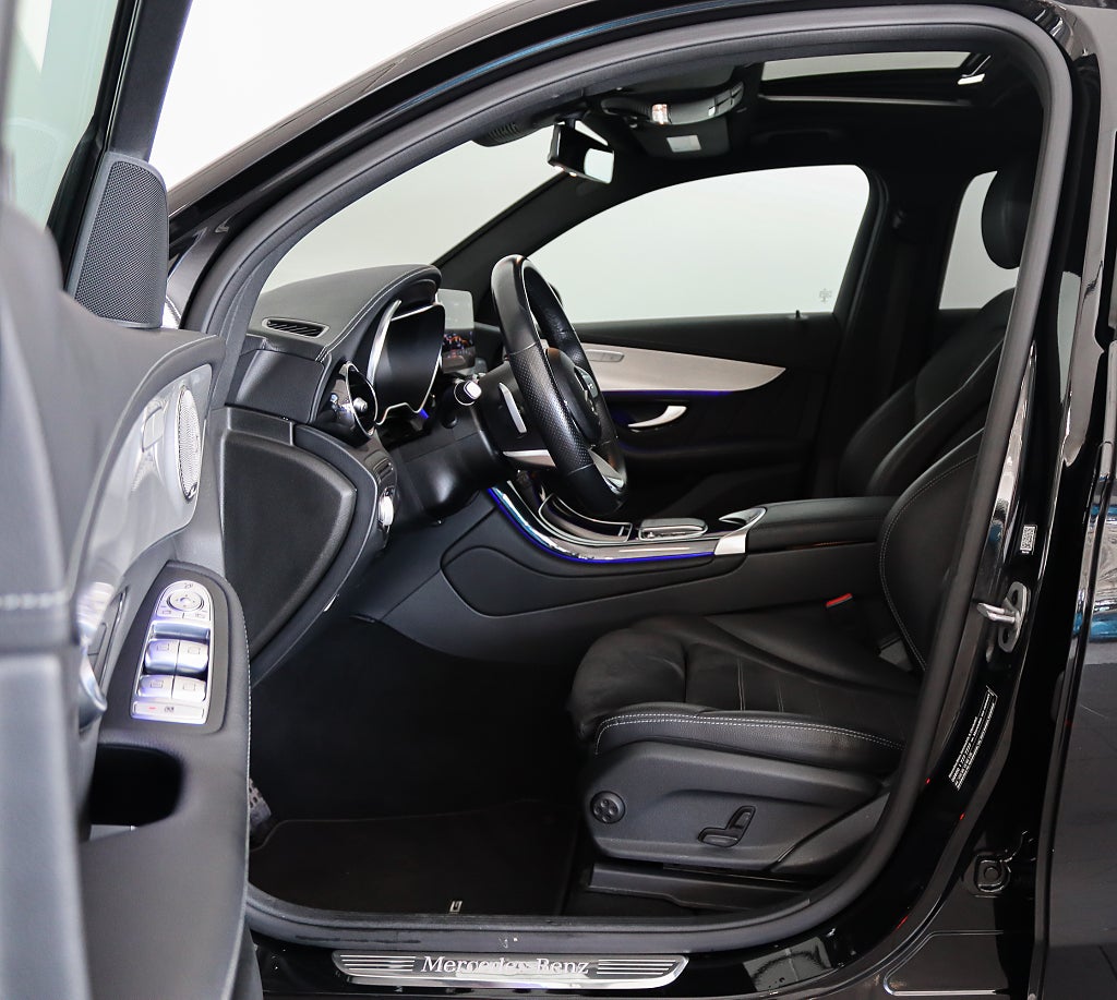 Mercedes-Benz GLC 300 e Coupé 4M AMG Taklucka Burmester Drag