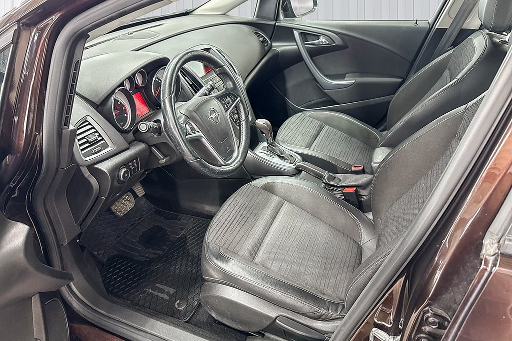 Opel Astra 2015