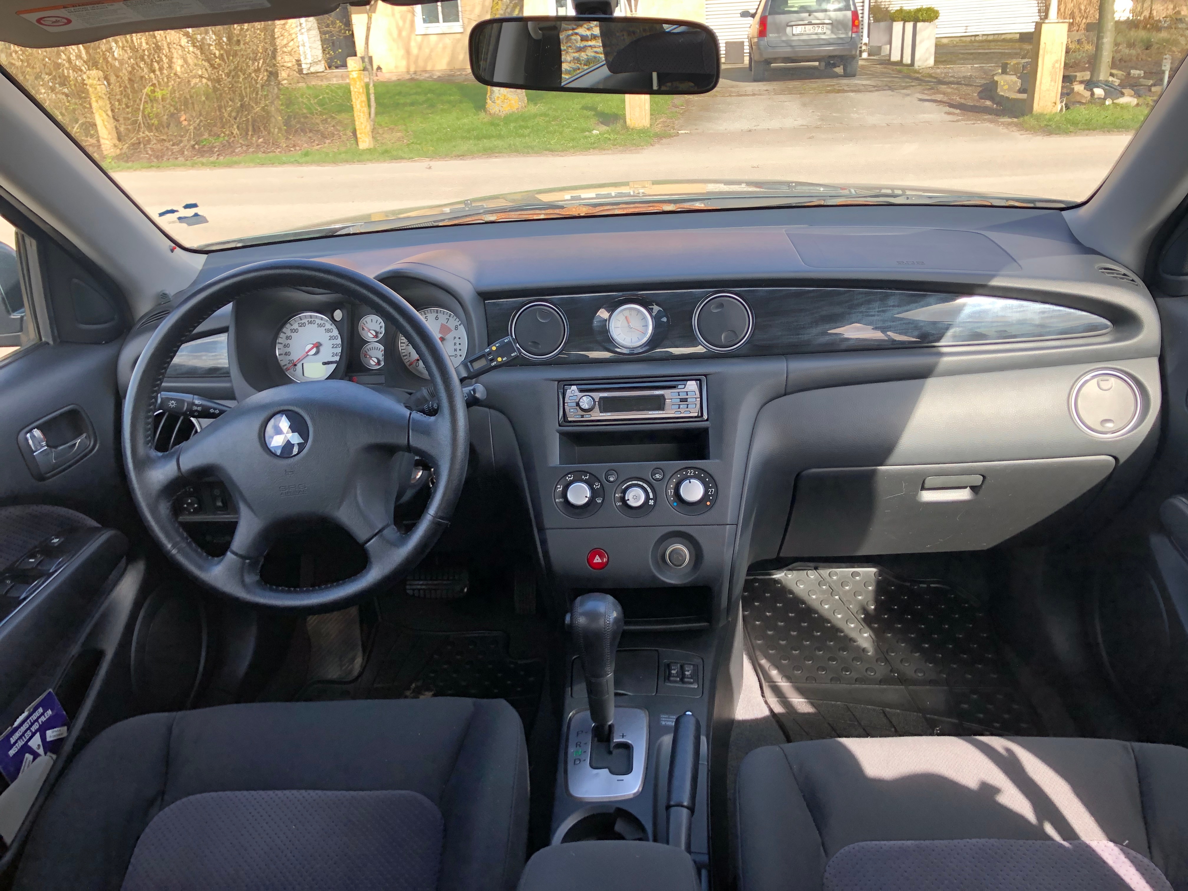 Mitsubishi Outlander 2004, bild 6/37