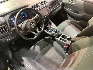 Halvkombi Nissan Leaf 14 av 23