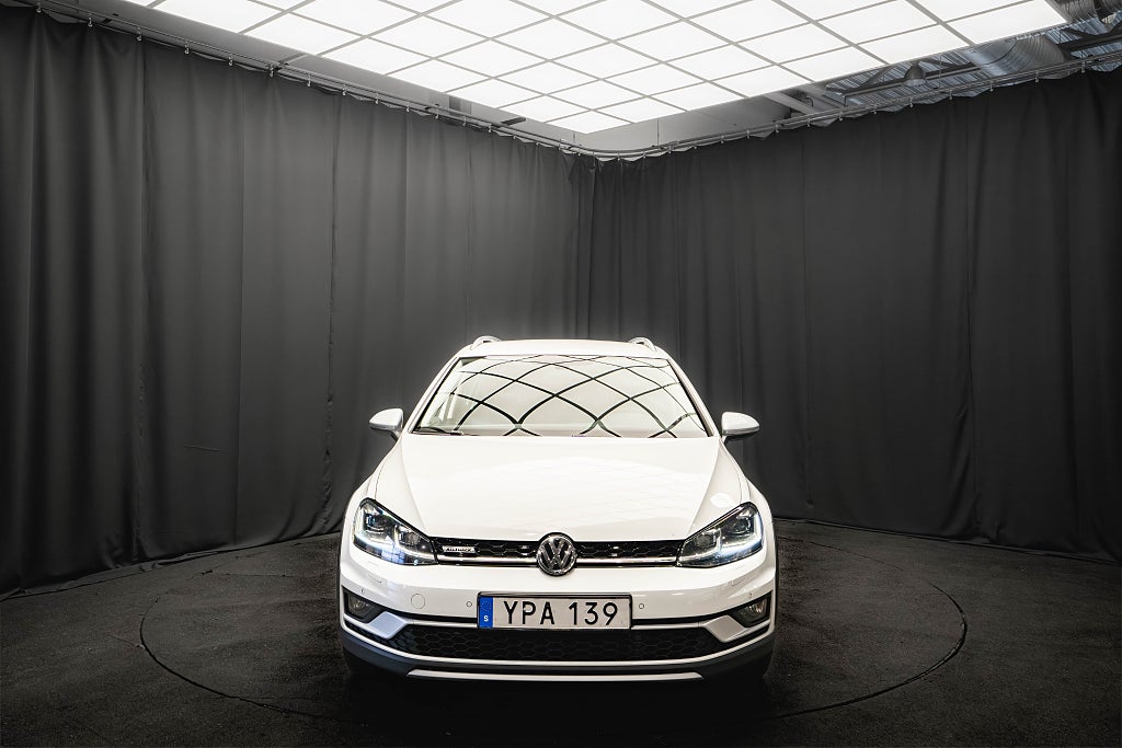 Volkswagen Golf Alltrack 1.8 TSI 4M Alltrack B-VÄRM DRAG KAMERA COCKPIT 180