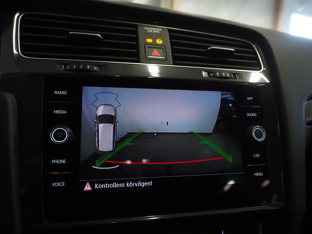 Volkswagen Golf Sportscombi 1.0 TSI DSG Dragkrok Backkamera M-Värmare 2018