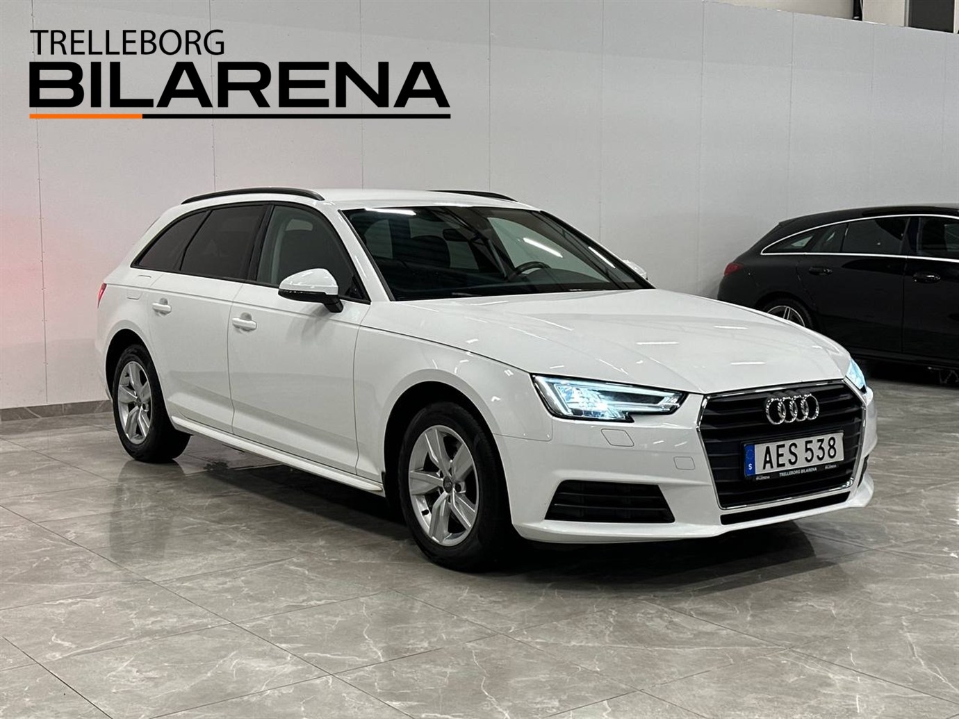 Audi A4 2018, bild 2/57