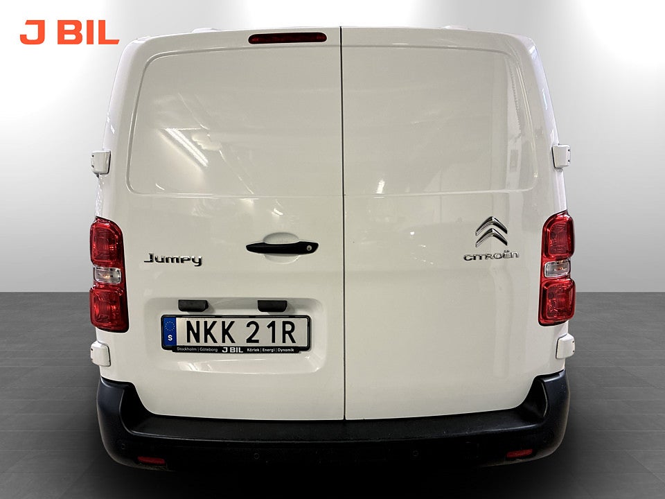 Bild på Citroën Jumpy New Business 1.5 BHDi 120hk L2 CARPLAY P-SENSORER BAK 