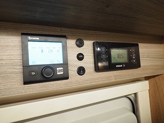 Husbil-halvintegrerad Knaus Sky Ti 700 MEB 20 av 27