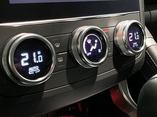 SUV Renault Kadjar 23 av 25