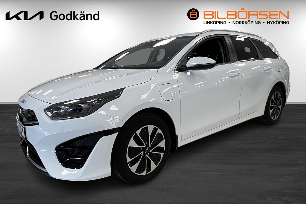 Kia Ceed SW Plug-in Hybrid Action