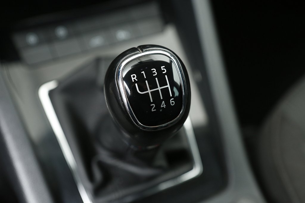 Skoda Octavia 1,0 TSI 115hk Style Kombi Värmare Dragkrok 2020