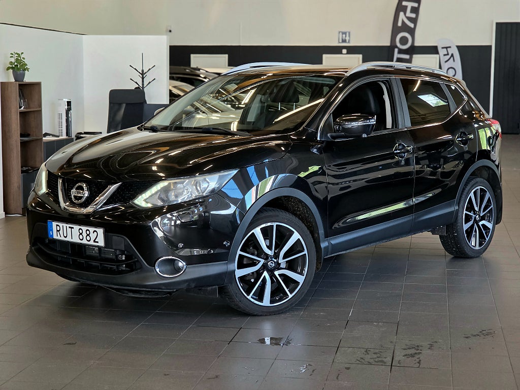 Nissan Qashqai 1.2 DIG-T Tekna Design pack / Panorama / 3,45% ränta