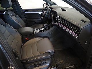 SUV Volkswagen Touareg 10 av 27