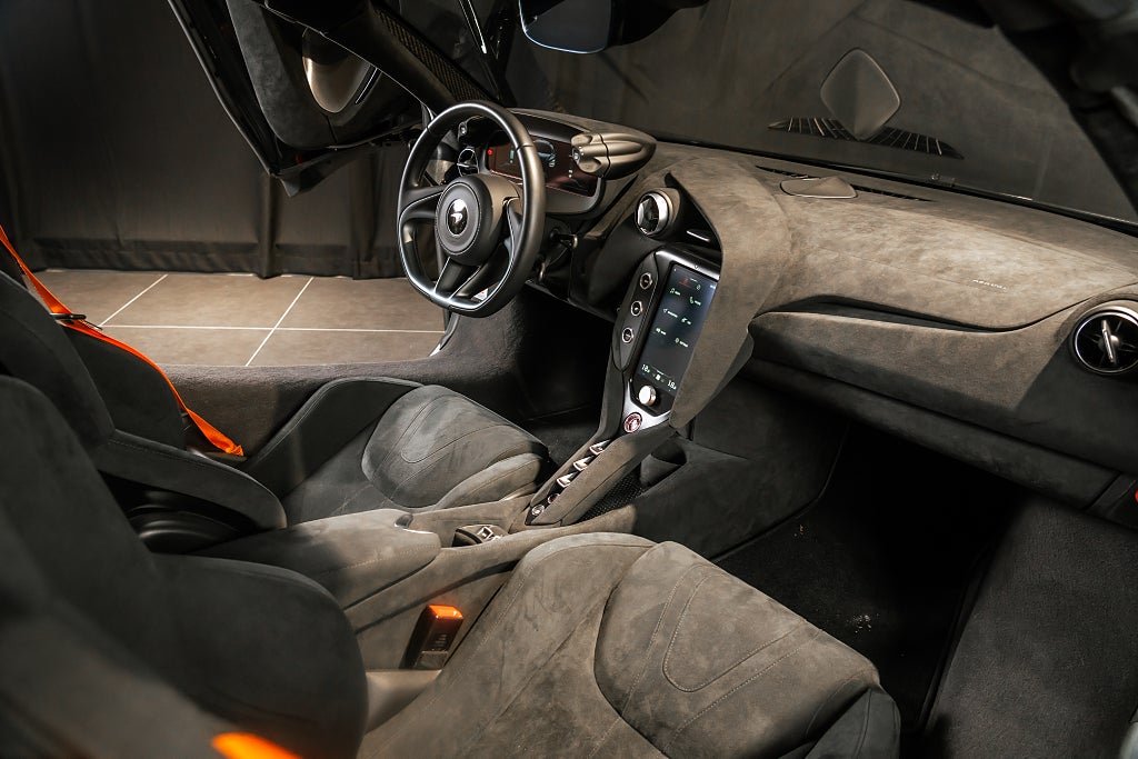 Gallery image 11 of 13