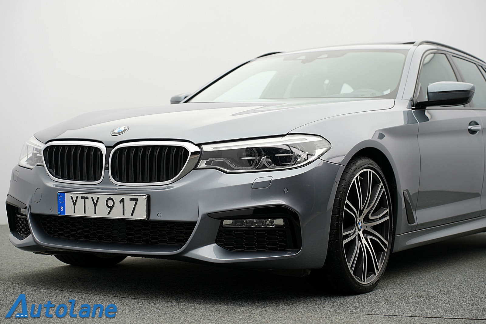 BMW 540d xDrive Touring Steptronic, 320hp, 2018