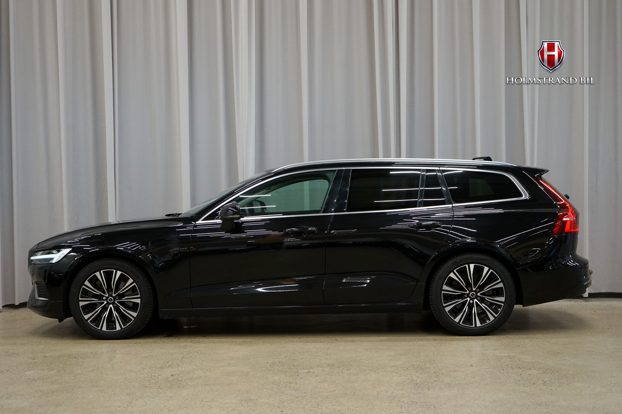 Volvo V60 T6 Core Edition 2024, bild 7/10