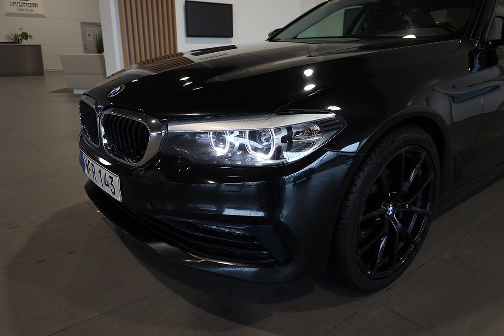 BMW 530 i xDrive 252hk Sport Line Aut Sedan Kamera Värmare 2019