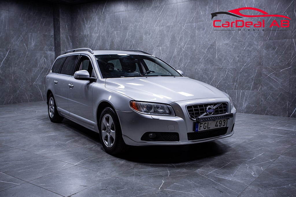 Volvo V70 2.5FT Momentum Motorvärmare Drag P-Sensorer