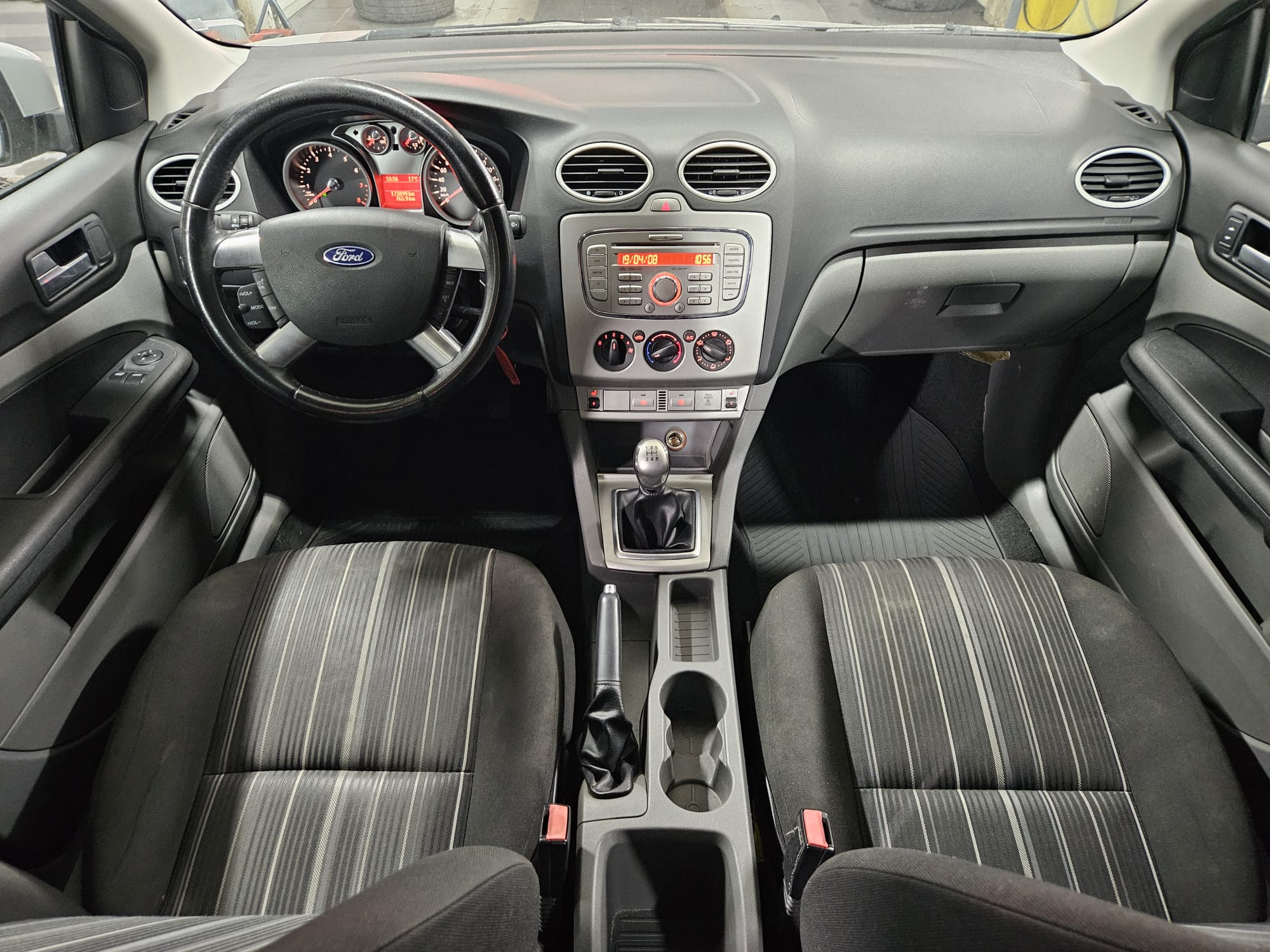 Ford Focus 2008, photo 6/10