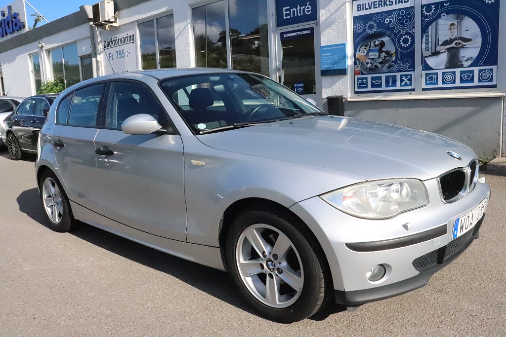 BMW 116i  Advantage Nybesiktigad/Nyservad/SoV-Hjul 