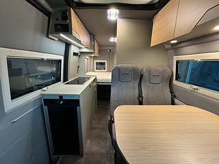 Husbil-halvintegrerad Robeta Womondo Pegasus Mercedes 150HK AUT 5 av 26