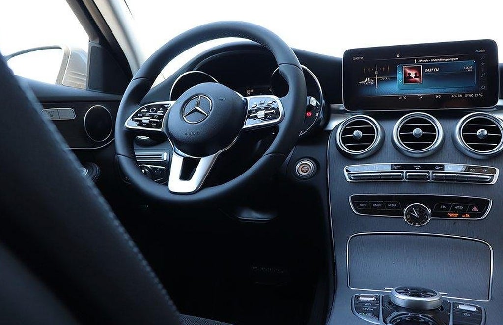 Mercedes-Benz C 220 d Avantgarde Värmare Drag Navi - bild 3