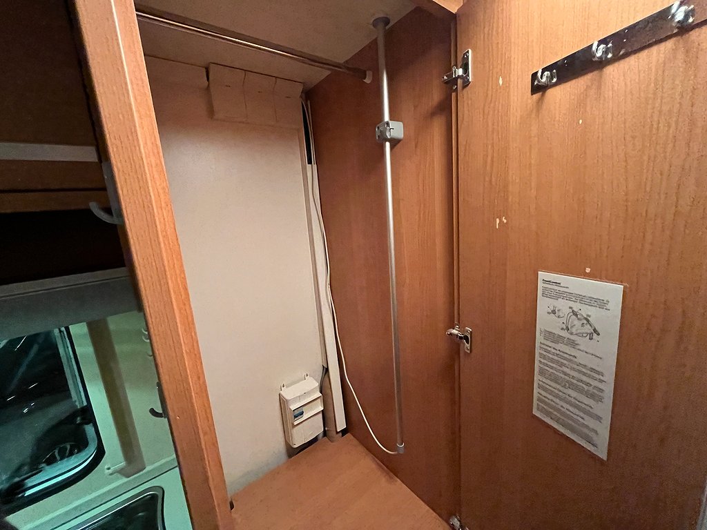 Knaus Sport TR88 / 3500kg / Cykelställ / Markis - Knaus