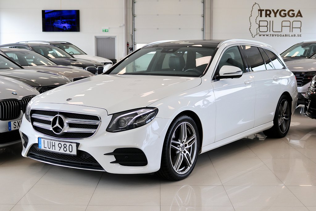 Mercedes-Benz E 220 T d 4M/AMG/Pano/360/Värmare/VC/Drag/Blis