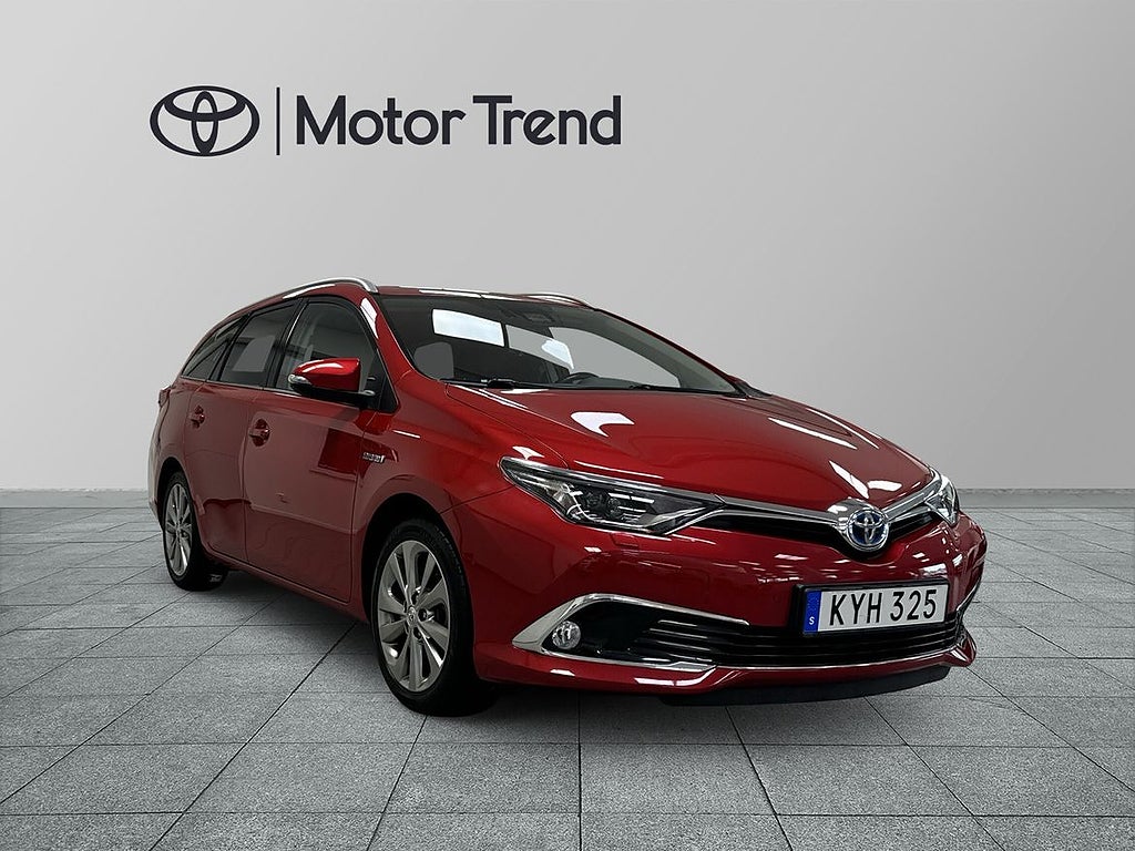 Toyota Auris Touring Sports Hybrid 1,8 HSD TS EXECUTIVE  PARKERINGSSENSORER 