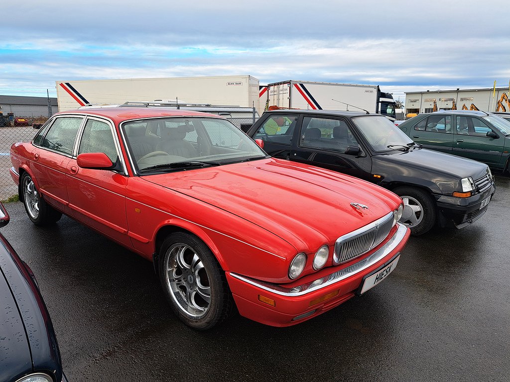 Jaguar XJ X300 Sovereign / Högerstyrd