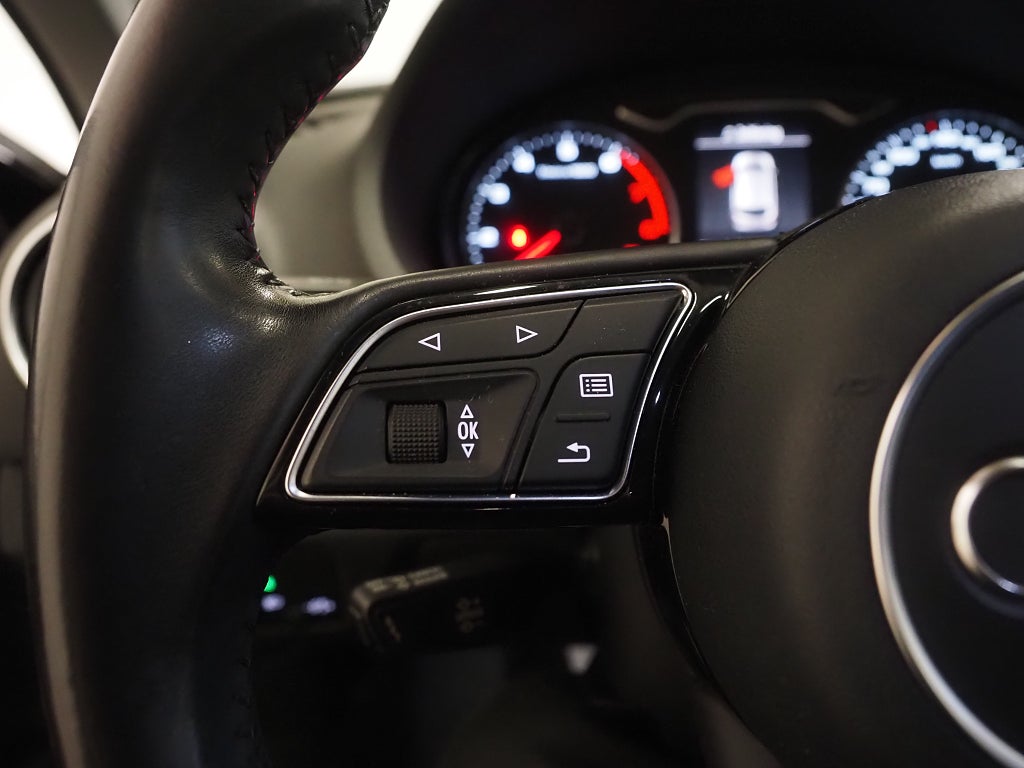 Audi A3 Sportback 1.0 TFSI 115hk P-Sensorer Farthållare 2017