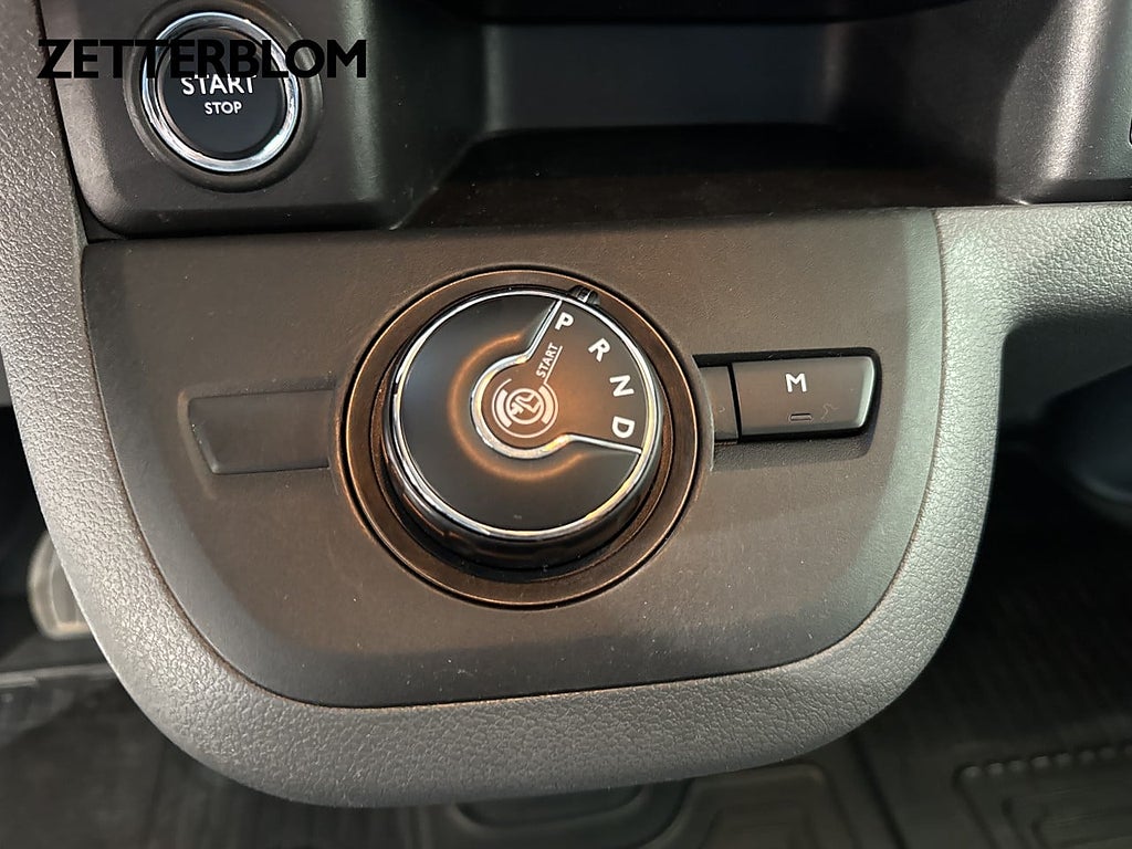 Sedan Toyota Proace 14 av 14