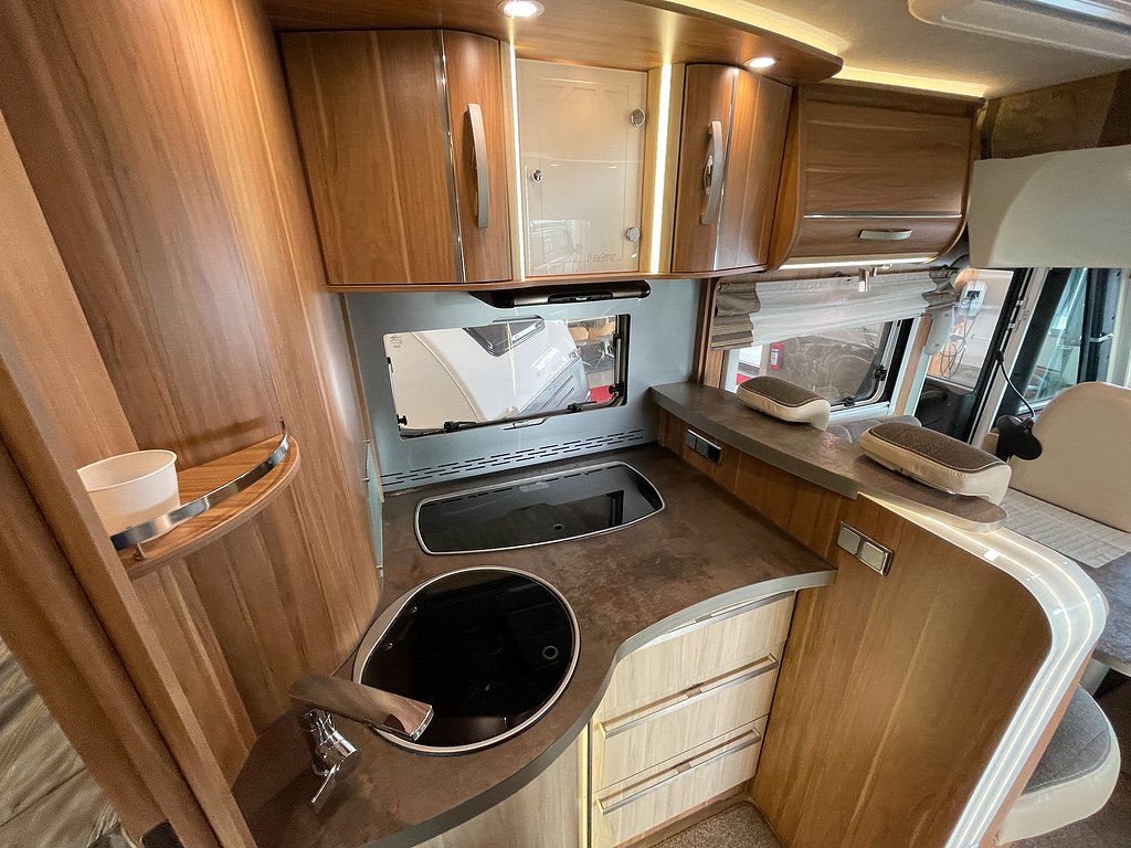 Pilote G 742 XLJ Explorateur /Hyd-stö/Solcell/ALDE/Automat180hk - Pilote
