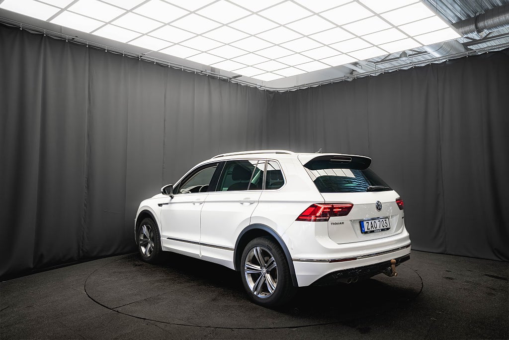 Volkswagen Tiguan TDI 4M R-Line D-VÄRMARE DRAG COCKPIT KAMERA 190hk