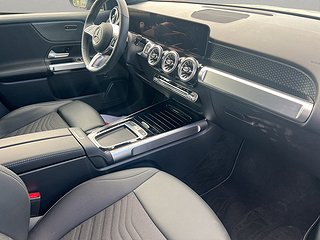 SUV Mercedes-Benz GLB 5 av 8