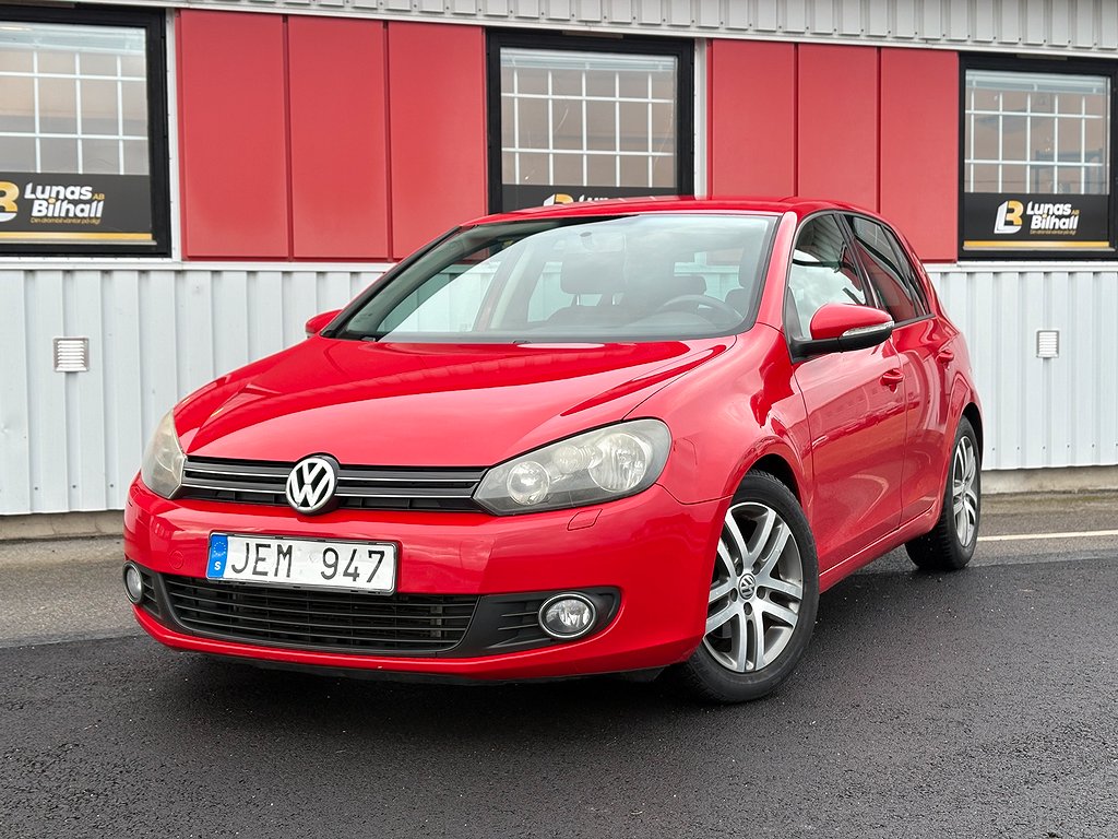 Volkswagen Golf 5-dörrar 1.6 TDI BMT kamrem bytt.