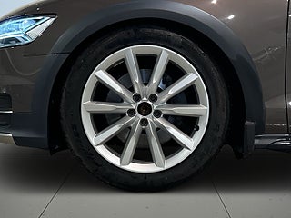 Audi A6 allroad 3.0 TDI V6 quattro Sport Edt Drag Dvärm SoV – bild 14