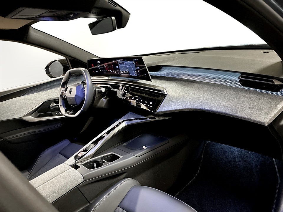 Bild på Peugeot 5008 GT Hybrid 145hk Aut 7-SITS B-KAMERA CARPLAY